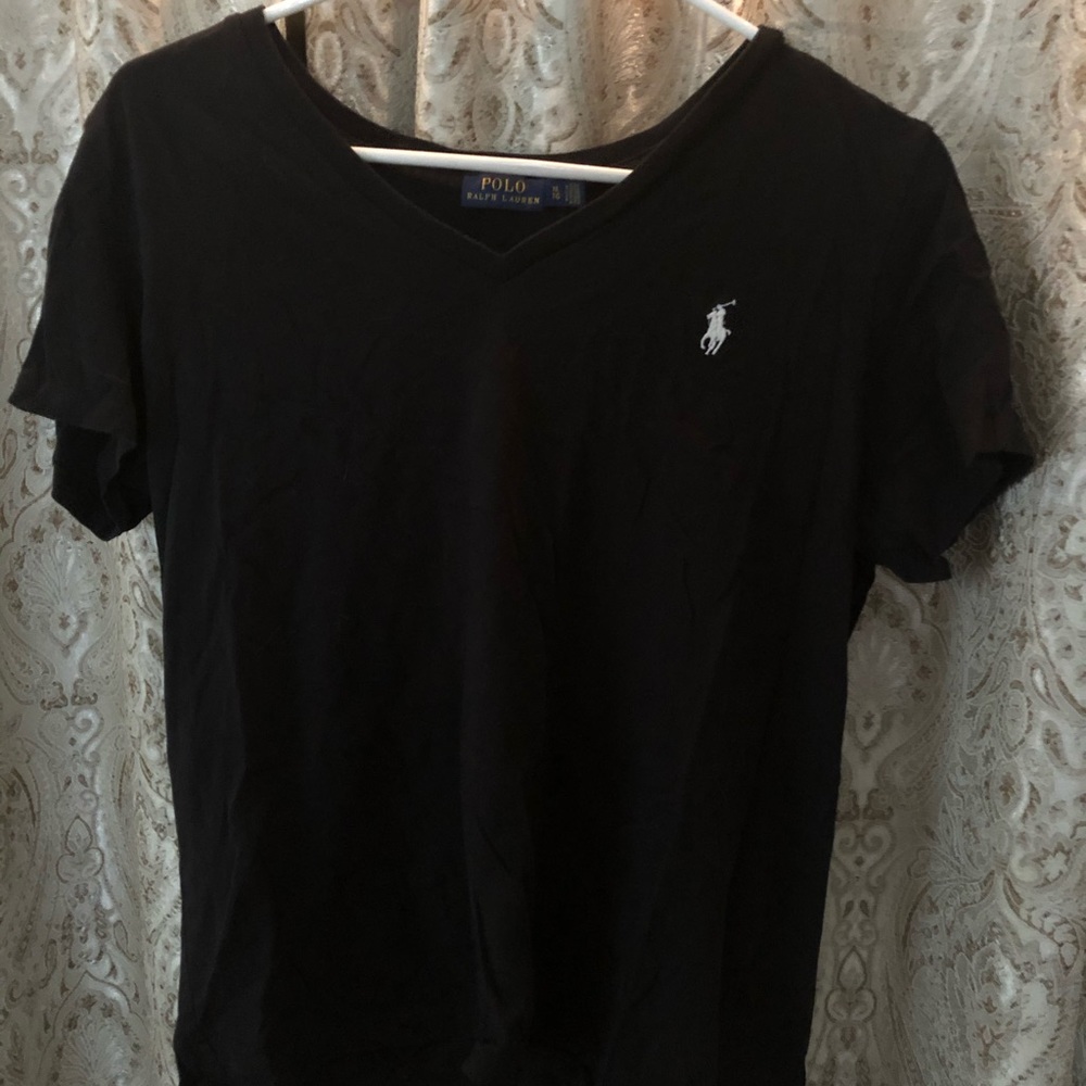 3 for 35🦋 Black v neck